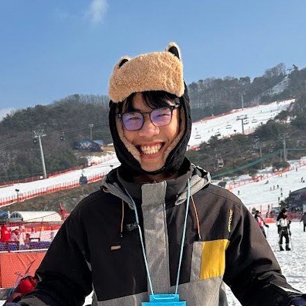 Dang-Khanh Nguyen on a ski slope